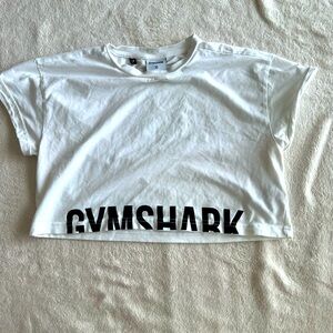 White gymshark crop tee